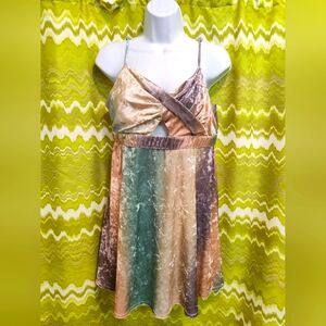 Crushed velvet ombre dress with keyhole cutout